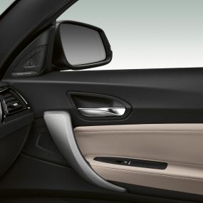 BMW 2 Series Convertible, side door panel BMW 2 Series Convertible, side door panel