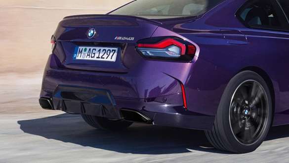 Three-quarter rear view BMW 2 Series Coupé G42 2021 BMW 2 Series Coupé G42 2021 Thundernight metallic three-quarter rear view
