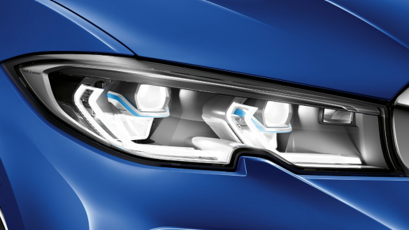 BMW 3 Series Sedan, BMW Laserlight Lateral close-up of the left front headlight with BMW Laserlight.