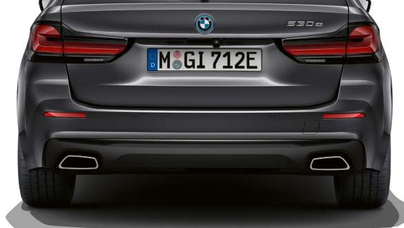 Visible trapezoidal Exhaust pipes BMW 5 Series Touring G31 Visible trapezoidal Exhaust pipes BMW 5 Series Touring G31 Facelift 2020 close-up rear