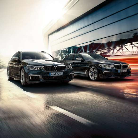 Driving dynamics BMW M550d xDrive Touring Driving dynamics BMW M550d xDrive Touring G31 Azurite Black metallic three-quarter front view BMW M550d Touring highlights