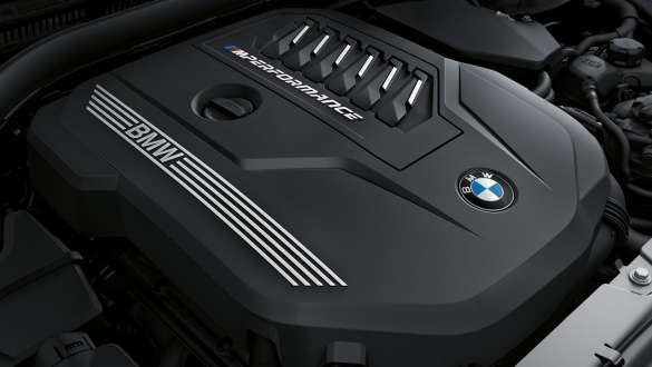 BMW M TwinPower Turbo petrol engine BMW M440i xDrive Convertible G23 2020 BMW M TwinPower Turbo inline 6-cylinder petrol engine BMW M440i xDrive Convertible G23 2020 close up engine cover