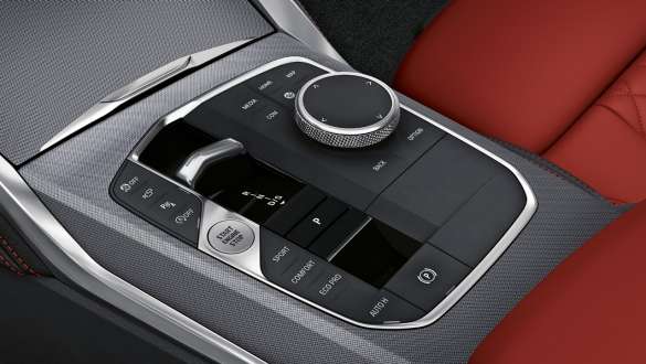 8-speed Steptronic Sport transmission BMW M440i xDrive Gran Coupé G26 2021 8-speed Steptronic Sport transmission BMW M440i xDrive Gran Coupé G26 2021 gear selector centre console