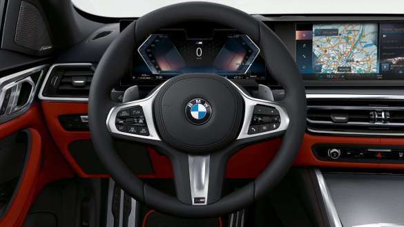 M Leather steering wheel BMW M440i xDrive Gran Coupé G26 2021 M Leather steering wheel BMW M440i xDrive Gran Coupé G26 2021 interior cockpit