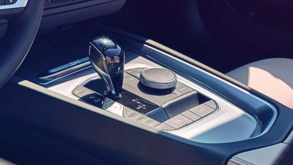 BMW Z4 Roadster Steptronic Sport transmission Steptronic Sport transmission: Close-up of centre console
