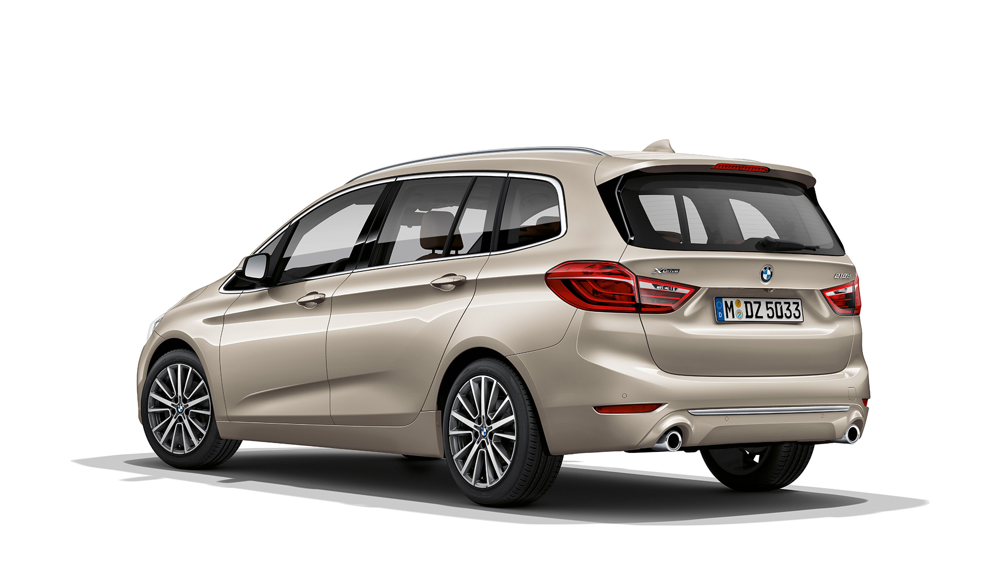 Three-quarter rear view BMW 2 Series Gran Tourer Model Luxury Line BMW 2 Series Gran Tourer 218d xDrive Model Luxury Line F46 Facelift 2018 Cashmere Silver three-quarter rear view
