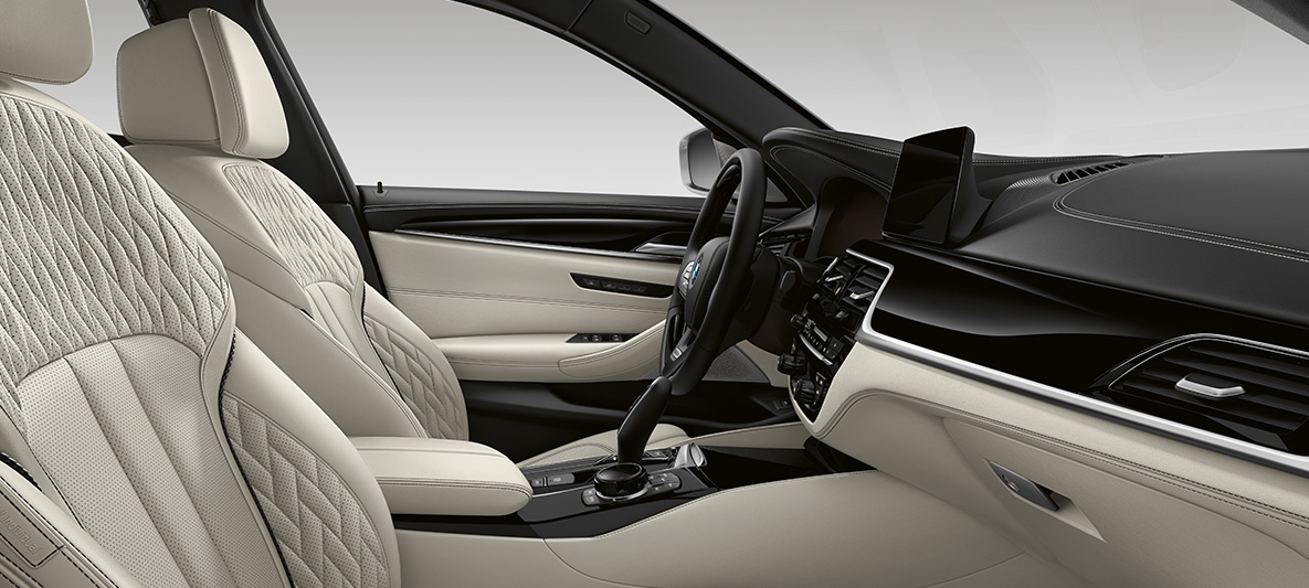 Full leather BMW 5 Series Touring G31 Individual Interior Full leather BMW 5 Series Touring Individual G31 Facelift 2020 interior cockpit