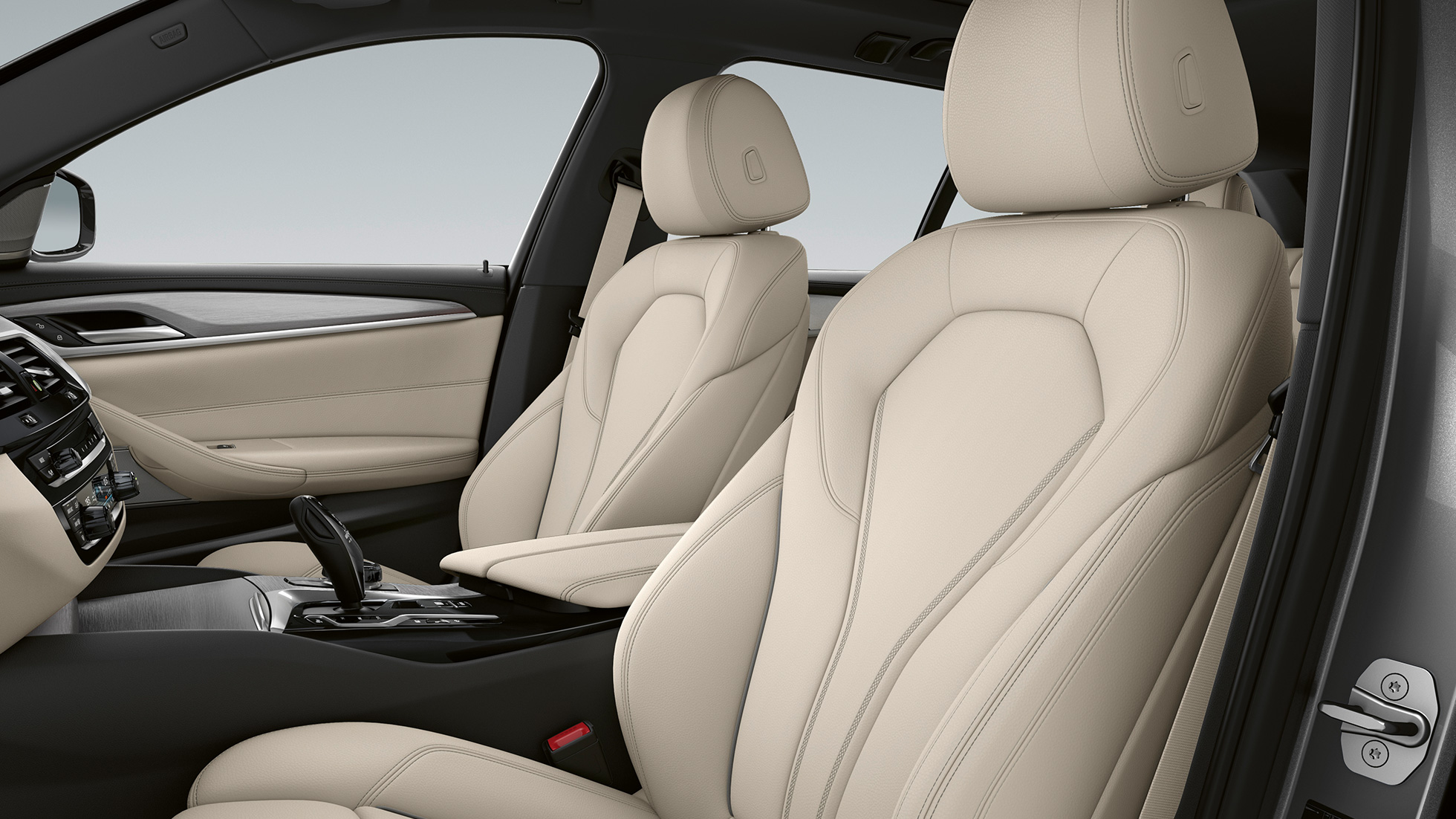 Upholstery BMW 5 Series Touring G31 Basic equipment Upholstery in Leather 'Dakota' Ivory White exclusive stitching with piping in contrast BMW 5 Series Touring 530i G31 2020 Basic equipment interior