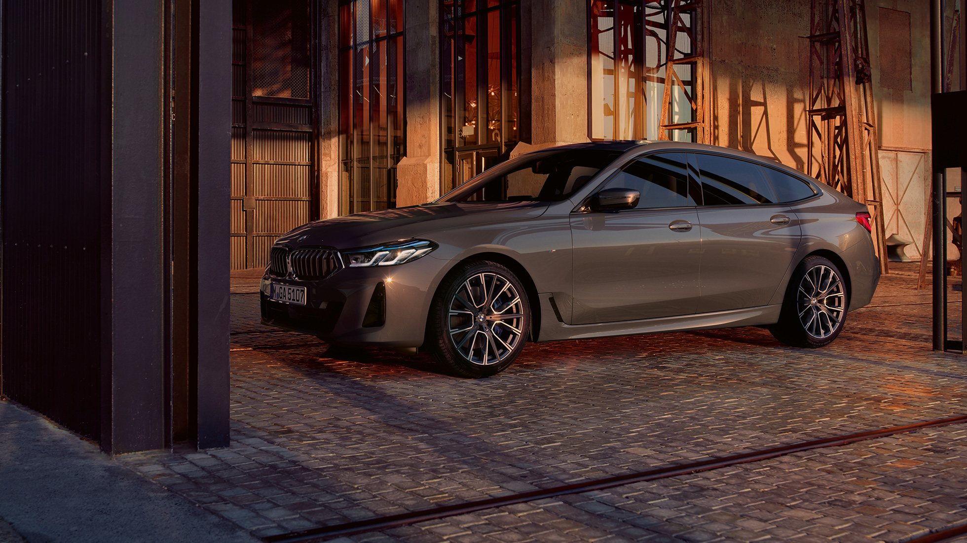 Silhouette BMW 6 Series Gran Turismo G32 2020 BMW 6 Series Gran Turismo 640i xDrive G32 2020 Bernina Grey side view