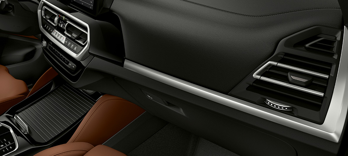 BMW Individual interior trims BMW X3 M F97 LCI Facelift 2021 BMW Individual interior trims piano finish Black on instrument panel BMW X3 M F97 LCI Facelift 2021
