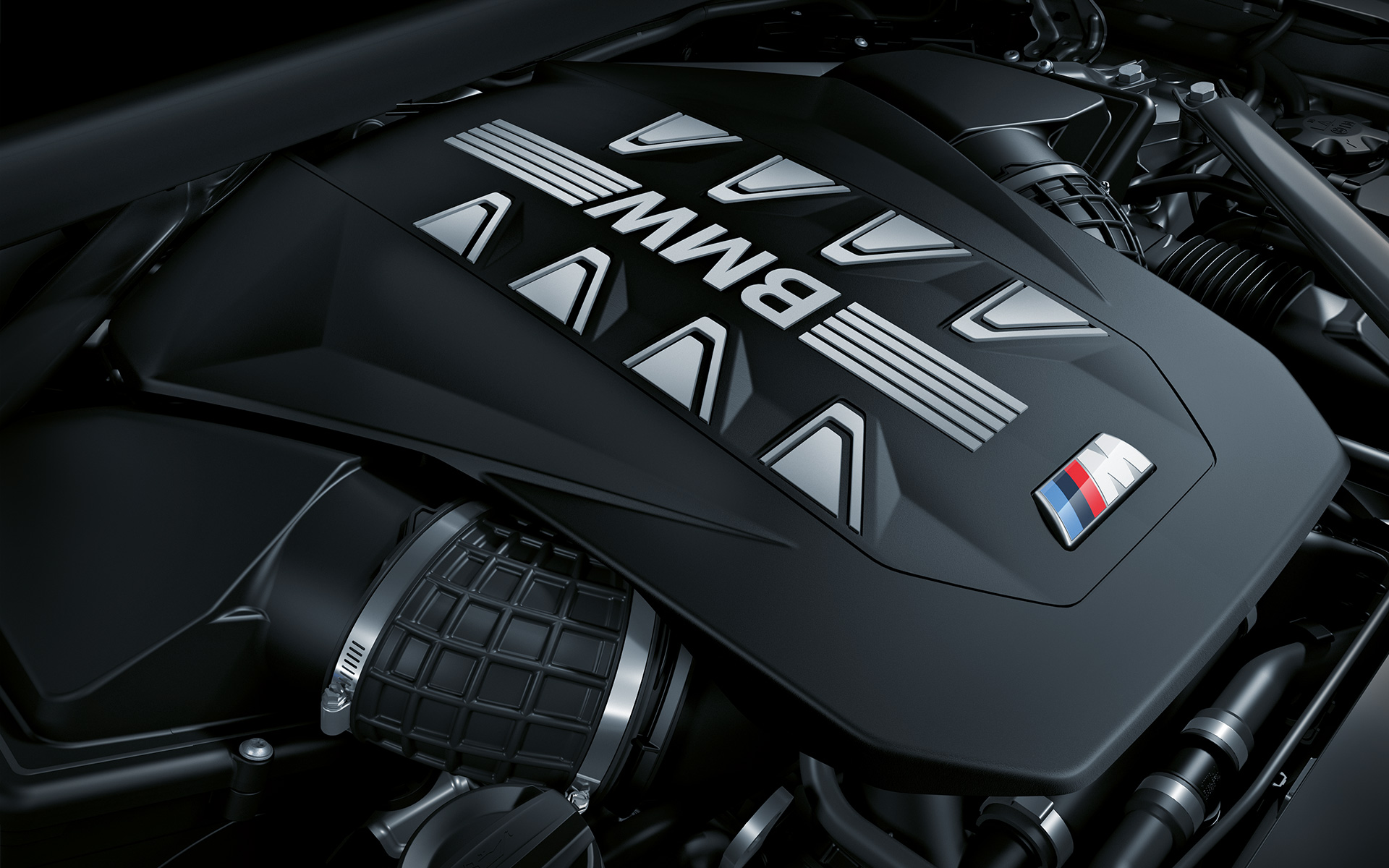 BMW X6 M60i xDrive G06 MP engine BMW X6 M60i xDrive G06 MP engine close-up