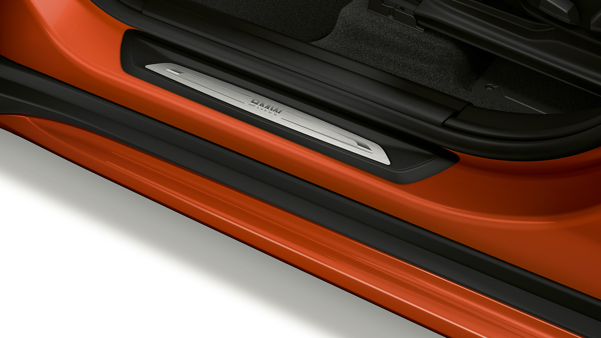 BMW X1, Model Sport Line, door sill BMW X1, Model Sport Line, side view with close-up on door sill