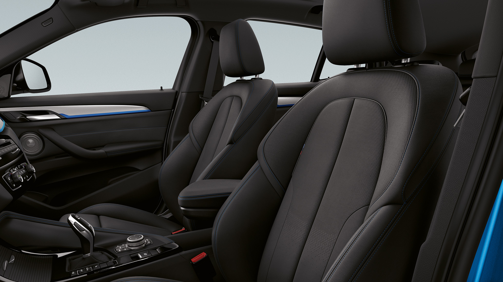 Cockpit BMW X2 sDrive20i model M Sport BMW X2 sDrive20i model M Sport 2018 F39 interior cockpit