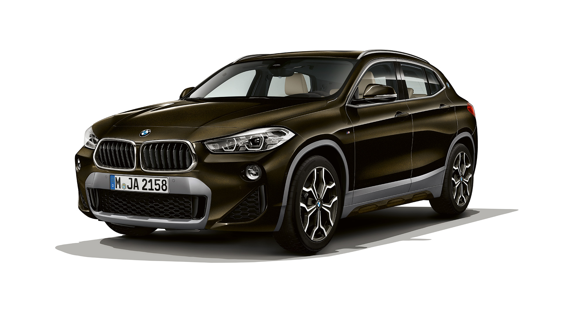 Three quarter frontview BMW X2 sDrive20i model M Sport X BMW X2 sDrive20i model M Sport X 2018 F39 Sparkling Storm brilliant effect three quarter frontview