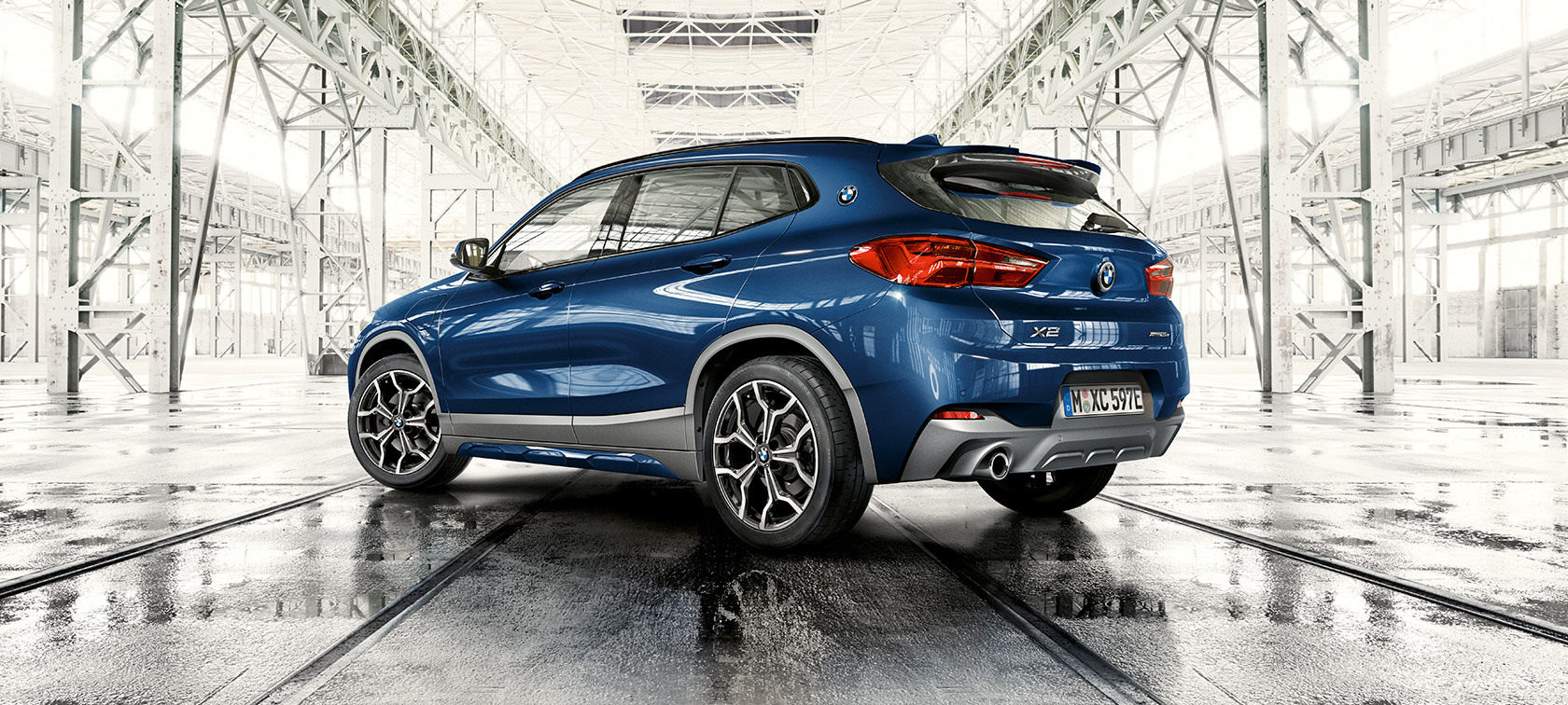 Three quarter front view BMW X2 xDrive25e BMW X2 xDrive25e plug-in hybrid F39 2020 three quarter front view