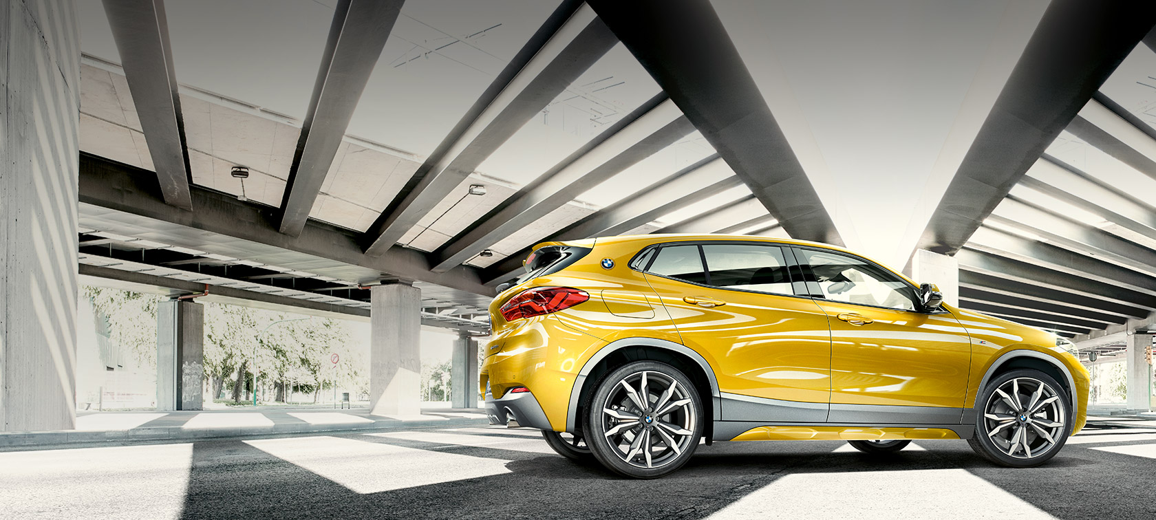 Side view BMW X2 F39 BMW X2 F39 BMW X2 2018 F39 Galvanic Gold metallic side view