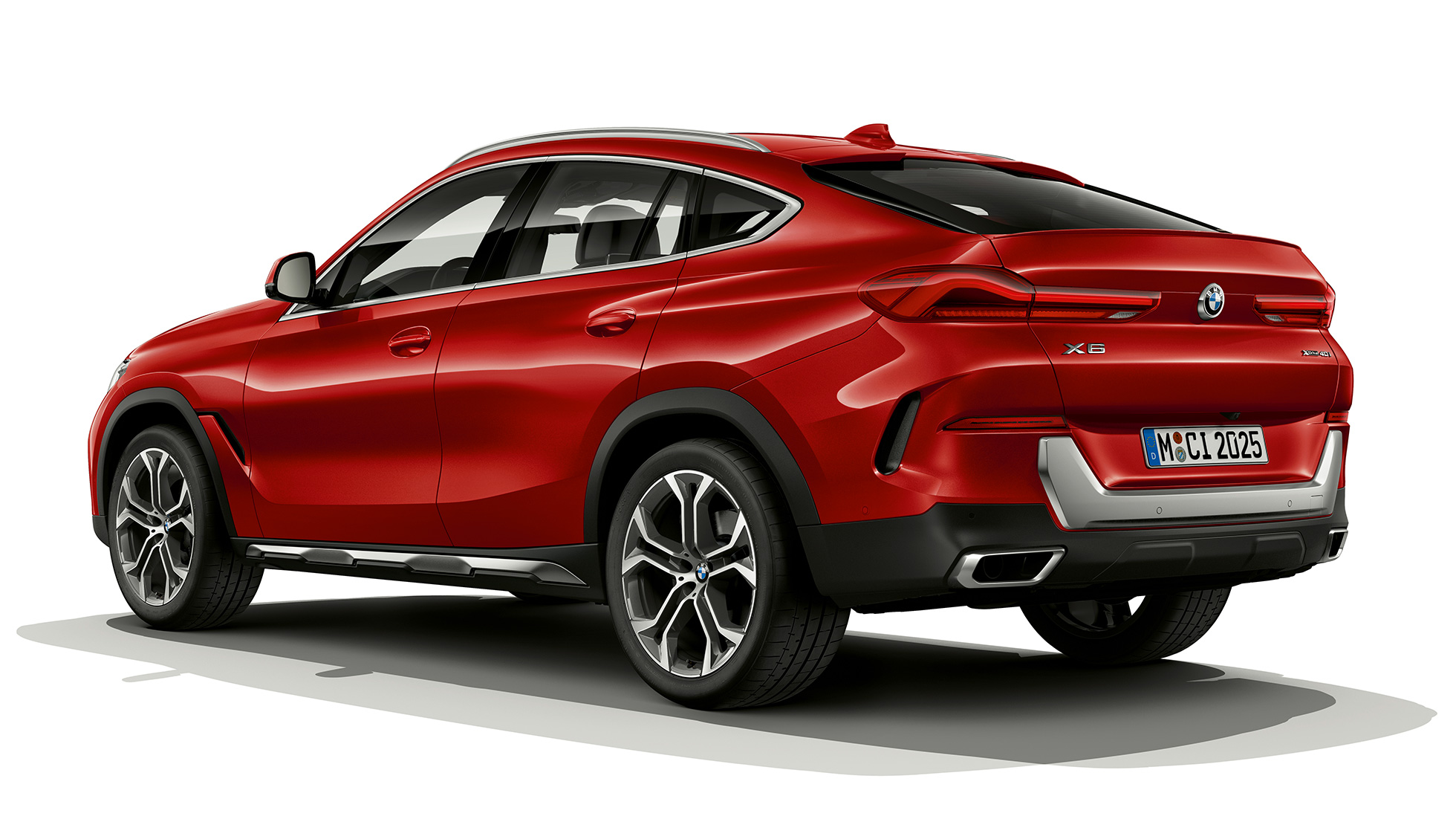 BMW X6 with BMW xLine, rear. BMW X6 with BMW xLine in three-quarter rear perspective.