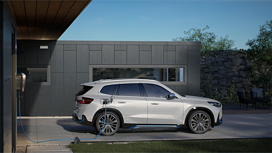 BMW electric cars BMW U11 home charging video BMW electric cars BMW U11 home charging video