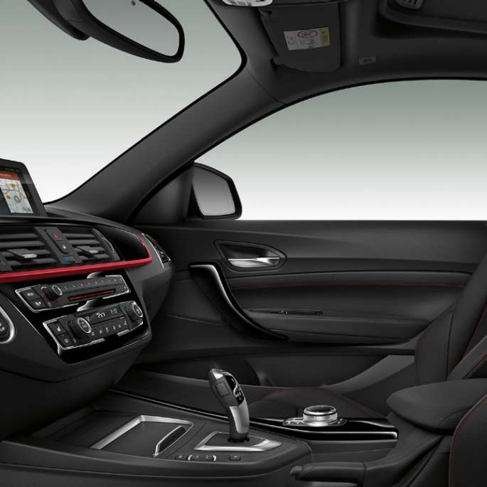 BMW 2 Series Coupé, Model Sport Line interior