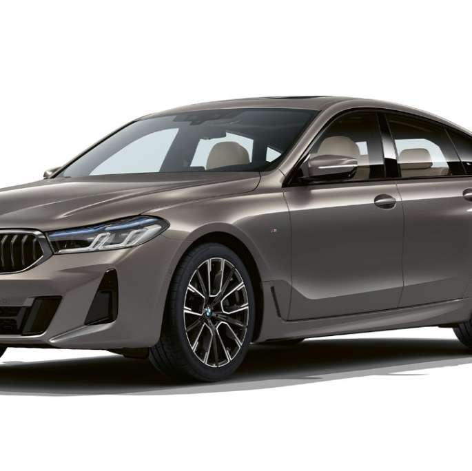 BMW 6 Series Gran Turismo G32 640i xDrive 2020 M Sport package Bernina Grey Amber Effect three-quarter front view