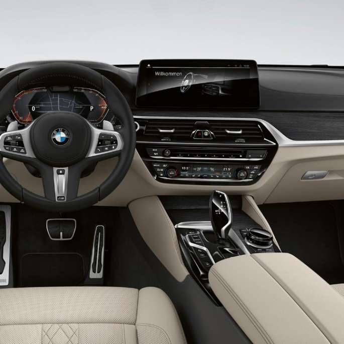 BMW 6er Gran Turismo G32 640i xDrive 2020 M Sport package Leather ‘Nappa’ Ivory White interior 
