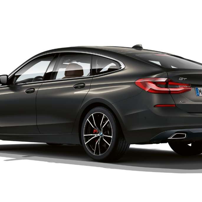 BMW 6 Series Gran Turismo G32 640d xDrive 2020 Luxury Line Dravit Grey three-quarter rear view