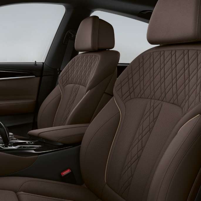 Upholstery in Exclusive Leather ‘Nappa’ Mokka BMW 6 Series Gran Turismo G32 640d xDrive 2020 Luxury Line interior 